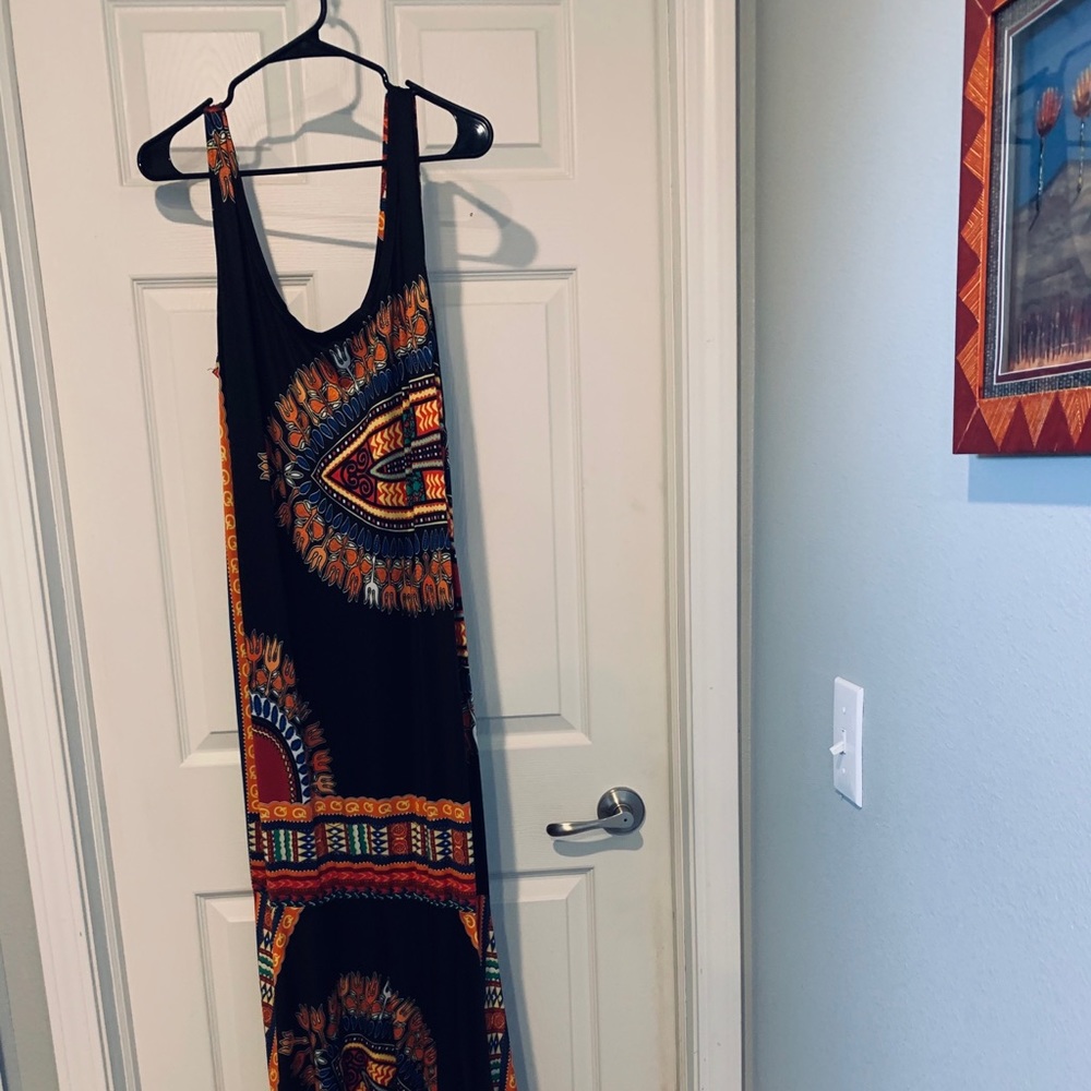 Dresses - Picture 8 of 8